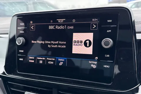 Volkswagen T-Roc 2.0 TDI 150 EVO Style 5dr DSG Thumbnail #48