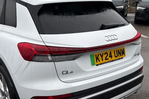 KY24UNM Audi Q4 e-tron Q4  S line 55 e-tron quattro 250,00 kW Thumbnail #8