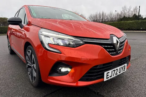 EJ72UYB Renault Clio 1.6 E-TECH Techno Auto Euro 6 (s/s) 5dr Thumbnail #8