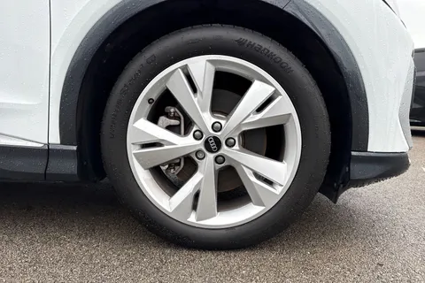 KY24UNM Audi Q4 e-tron Q4  S line 55 e-tron quattro 250,00 kW Thumbnail #10