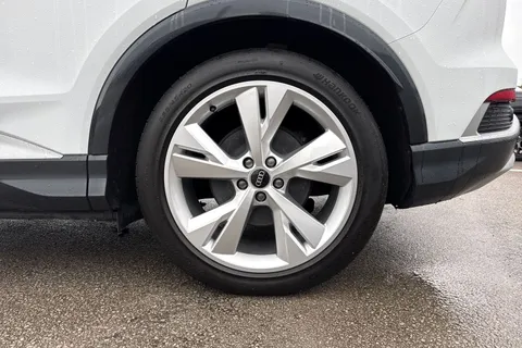 KY24UNM Audi Q4 e-tron Q4  S line 55 e-tron quattro 250,00 kW Thumbnail #12