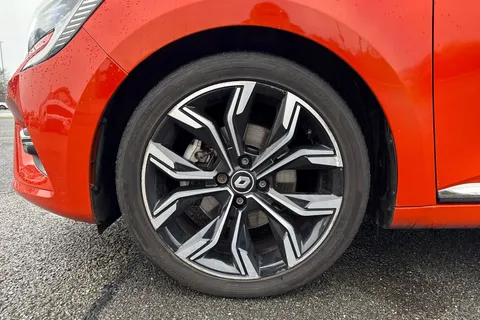 EJ72UYB Renault Clio 1.6 E-TECH Techno Auto Euro 6 (s/s) 5dr Thumbnail #11