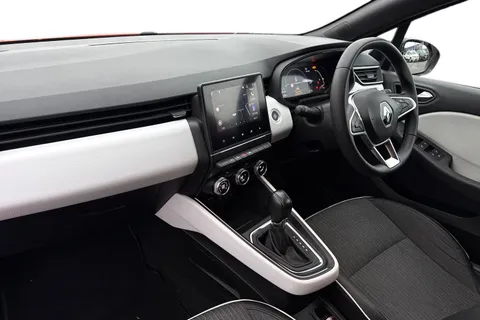 EJ72UYB Renault Clio 1.6 E-TECH Techno Auto Euro 6 (s/s) 5dr Thumbnail #14