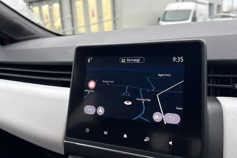 EJ72UYB Renault Clio 1.6 E-TECH Techno Auto Euro 6 (s/s) 5dr Thumbnail #16