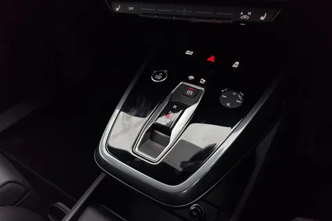 KY24UNM Audi Q4 e-tron Q4  S line 55 e-tron quattro 250,00 kW Thumbnail #23