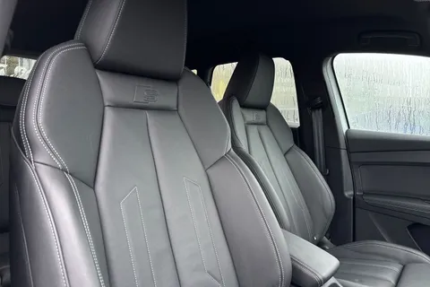 KY24UNM Audi Q4 e-tron Q4  S line 55 e-tron quattro 250,00 kW Thumbnail #24