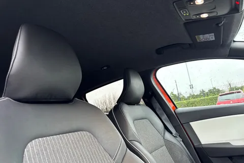 EJ72UYB Renault Clio 1.6 E-TECH Techno Auto Euro 6 (s/s) 5dr Thumbnail #23