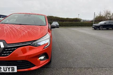 EJ72UYB Renault Clio 1.6 E-TECH Techno Auto Euro 6 (s/s) 5dr Thumbnail #25