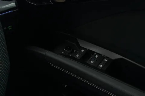 KY24UNM Audi Q4 e-tron Q4  S line 55 e-tron quattro 250,00 kW Thumbnail #38