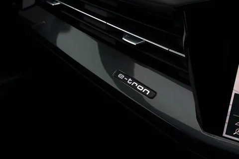 KY24UNM Audi Q4 e-tron Q4  S line 55 e-tron quattro 250,00 kW Thumbnail #41