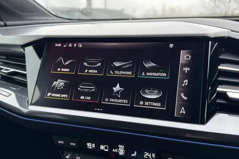 KY24UNM Audi Q4 e-tron Q4  S line 55 e-tron quattro 250,00 kW Thumbnail #43