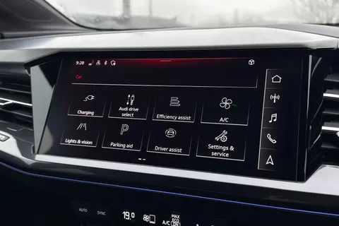 KY24UNM Audi Q4 e-tron Q4  S line 55 e-tron quattro 250,00 kW Thumbnail #44