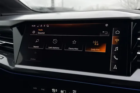 KY24UNM Audi Q4 e-tron Q4  S line 55 e-tron quattro 250,00 kW Thumbnail #45