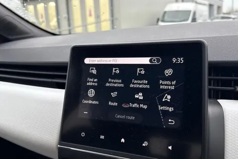 EJ72UYB Renault Clio 1.6 E-TECH Techno Auto Euro 6 (s/s) 5dr Thumbnail #49