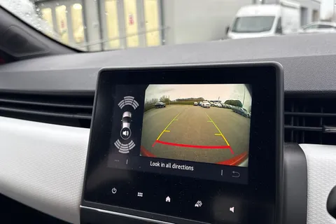 EJ72UYB Renault Clio 1.6 E-TECH Techno Auto Euro 6 (s/s) 5dr Thumbnail #50