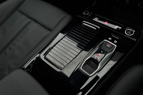 PN75GVJ Audi A6 Sportback Sport e-tron  210,00 kW Thumbnail #22