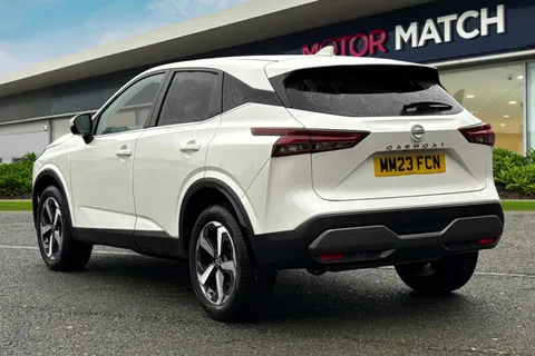 MM23FCN Nissan Qashqai 1.3 DIG-T MHEV N-Connecta Euro 6 (s/s) 5dr Thumbnail #3