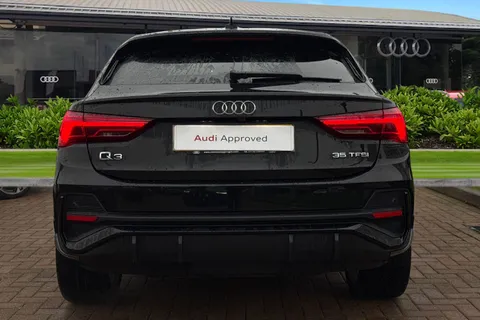 C25LAU Audi Q3 Black Edition 35 TFSI  150 PS S tronic Thumbnail #4