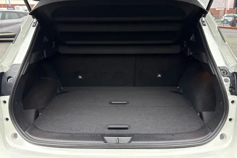 MM23FCN Nissan Qashqai 1.3 DIG-T MHEV N-Connecta Euro 6 (s/s) 5dr Thumbnail #7