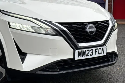 MM23FCN Nissan Qashqai 1.3 DIG-T MHEV N-Connecta Euro 6 (s/s) 5dr Thumbnail #9