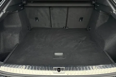 C25LAU Audi Q3 Black Edition 35 TFSI  150 PS S tronic Thumbnail #9