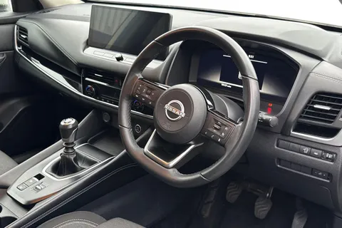 MM23FCN Nissan Qashqai 1.3 DIG-T MHEV N-Connecta Euro 6 (s/s) 5dr Thumbnail #14