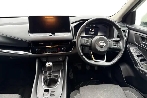 MM23FCN Nissan Qashqai 1.3 DIG-T MHEV N-Connecta Euro 6 (s/s) 5dr Thumbnail #18