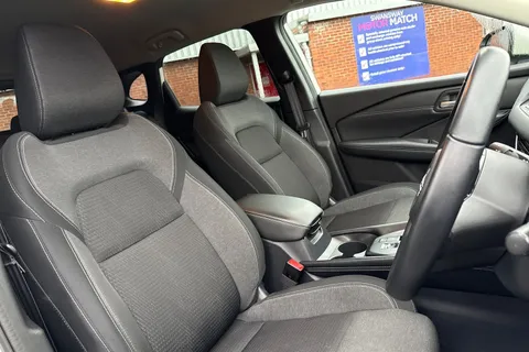 MM23FCN Nissan Qashqai 1.3 DIG-T MHEV N-Connecta Euro 6 (s/s) 5dr Thumbnail #24