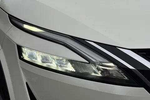 MM23FCN Nissan Qashqai 1.3 DIG-T MHEV N-Connecta Euro 6 (s/s) 5dr Thumbnail #26