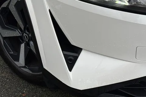 MM23FCN Nissan Qashqai 1.3 DIG-T MHEV N-Connecta Euro 6 (s/s) 5dr Thumbnail #27