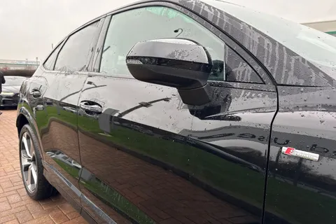 C25LAU Audi Q3 Black Edition 35 TFSI  150 PS S tronic Thumbnail #26