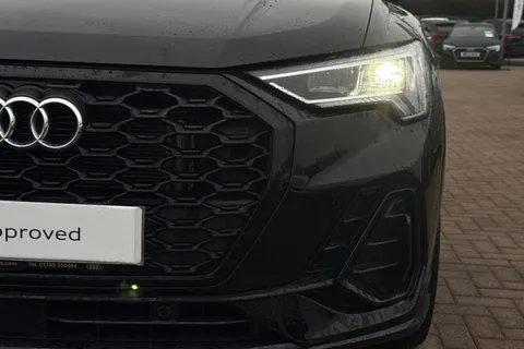 C25LAU Audi Q3 Black Edition 35 TFSI  150 PS S tronic Thumbnail #28