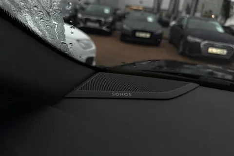 C25LAU Audi Q3 Black Edition 35 TFSI  150 PS S tronic Thumbnail #34