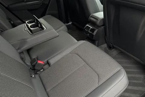 C25LAU Audi Q3 Black Edition 35 TFSI  150 PS S tronic Thumbnail #39