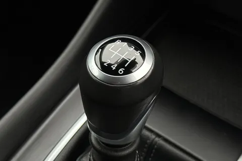 MM23FCN Nissan Qashqai 1.3 DIG-T MHEV N-Connecta Euro 6 (s/s) 5dr Thumbnail #44