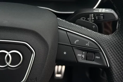 C25LAU Audi Q3 Black Edition 35 TFSI  150 PS S tronic Thumbnail #48