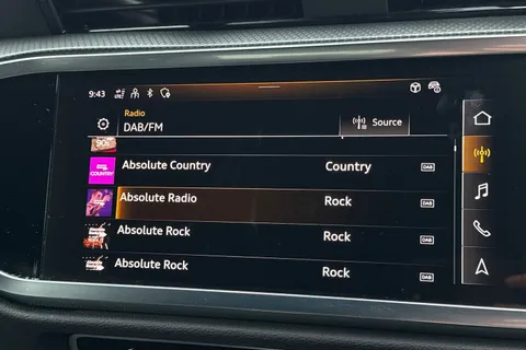 C25LAU Audi Q3 Black Edition 35 TFSI  150 PS S tronic Thumbnail #52