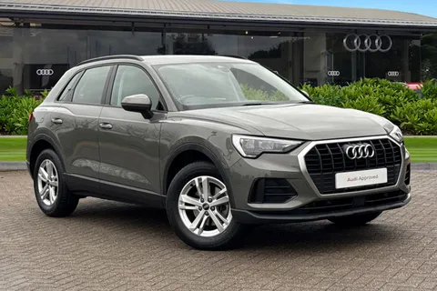 DN72EDV Audi Q3 Technik 35 TFSI  150 PS S tronic Thumbnail #2
