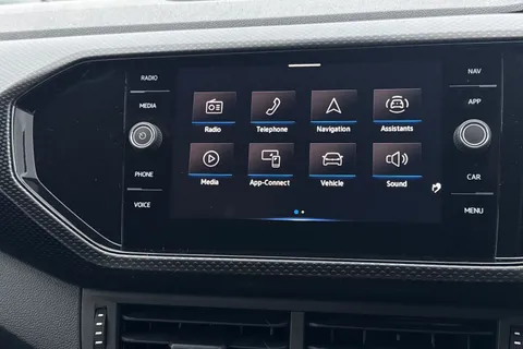 DS23KUF Volkswagen T-Cross 1.0 TSI SE 5dr **FRONT & REAR PARKING SENSORS** Thumbnail #17