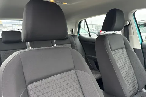 DS23KUF Volkswagen T-Cross 1.0 TSI SE 5dr **FRONT & REAR PARKING SENSORS** Thumbnail #24