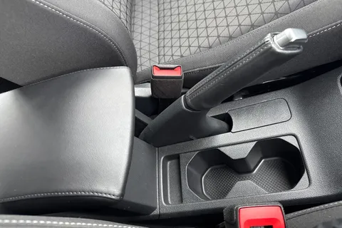 DS23KUF Volkswagen T-Cross 1.0 TSI SE 5dr **FRONT & REAR PARKING SENSORS** Thumbnail #34