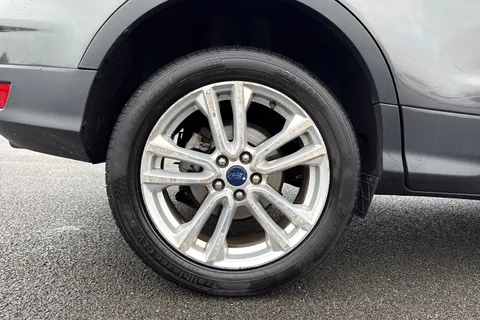 MT65YPA Ford Kuga 2.0 TDCi Titanium X Powershift AWD Euro 6 (s/s) 5dr Thumbnail #10