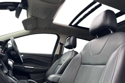 MT65YPA Ford Kuga 2.0 TDCi Titanium X Powershift AWD Euro 6 (s/s) 5dr Thumbnail #15