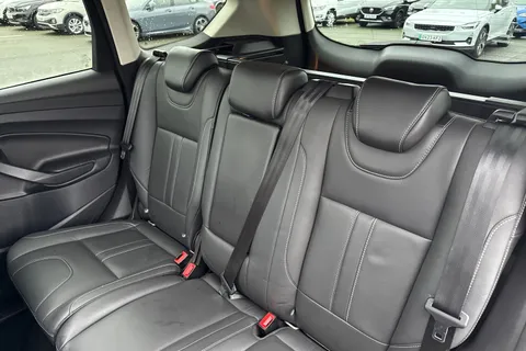 MT65YPA Ford Kuga 2.0 TDCi Titanium X Powershift AWD Euro 6 (s/s) 5dr Thumbnail #18