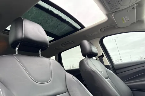 MT65YPA Ford Kuga 2.0 TDCi Titanium X Powershift AWD Euro 6 (s/s) 5dr Thumbnail #23