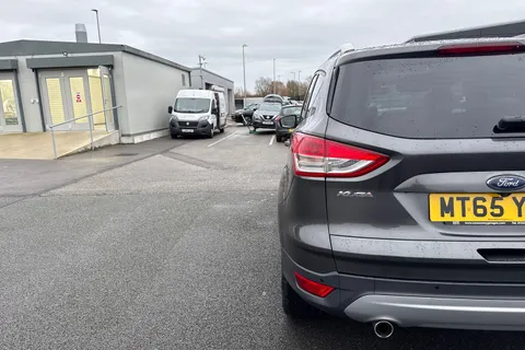 MT65YPA Ford Kuga 2.0 TDCi Titanium X Powershift AWD Euro 6 (s/s) 5dr Thumbnail #31