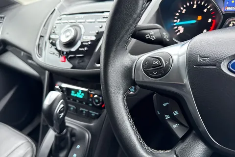 MT65YPA Ford Kuga 2.0 TDCi Titanium X Powershift AWD Euro 6 (s/s) 5dr Thumbnail #35