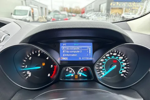 MT65YPA Ford Kuga 2.0 TDCi Titanium X Powershift AWD Euro 6 (s/s) 5dr Thumbnail #40