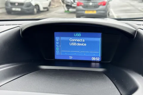 MT65YPA Ford Kuga 2.0 TDCi Titanium X Powershift AWD Euro 6 (s/s) 5dr Thumbnail #46