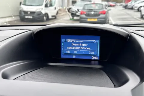 MT65YPA Ford Kuga 2.0 TDCi Titanium X Powershift AWD Euro 6 (s/s) 5dr Thumbnail #47